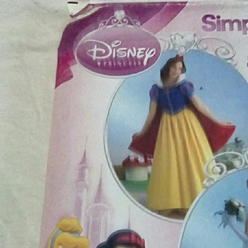 Simplicity 2813 Disney Princess Cinderella Snow White sz 6-12